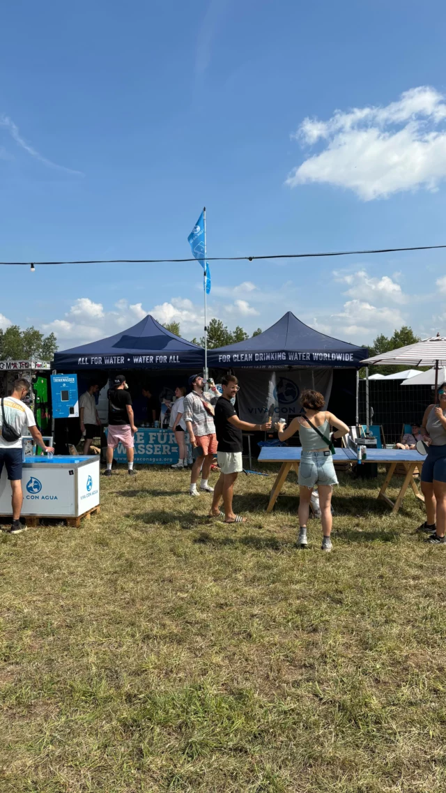 Gestern war der erste Aufbautag und dank der vielen Unterstützung der Ehrenamtlichen ging alles super flott 🩵💙🩵 

Freut euch auf ganz viele schöne @highfieldfstvl Geschichten die nächsten Tage! 

#vivaconagua #vca #highfield #allefürwasser #wasserfüralle